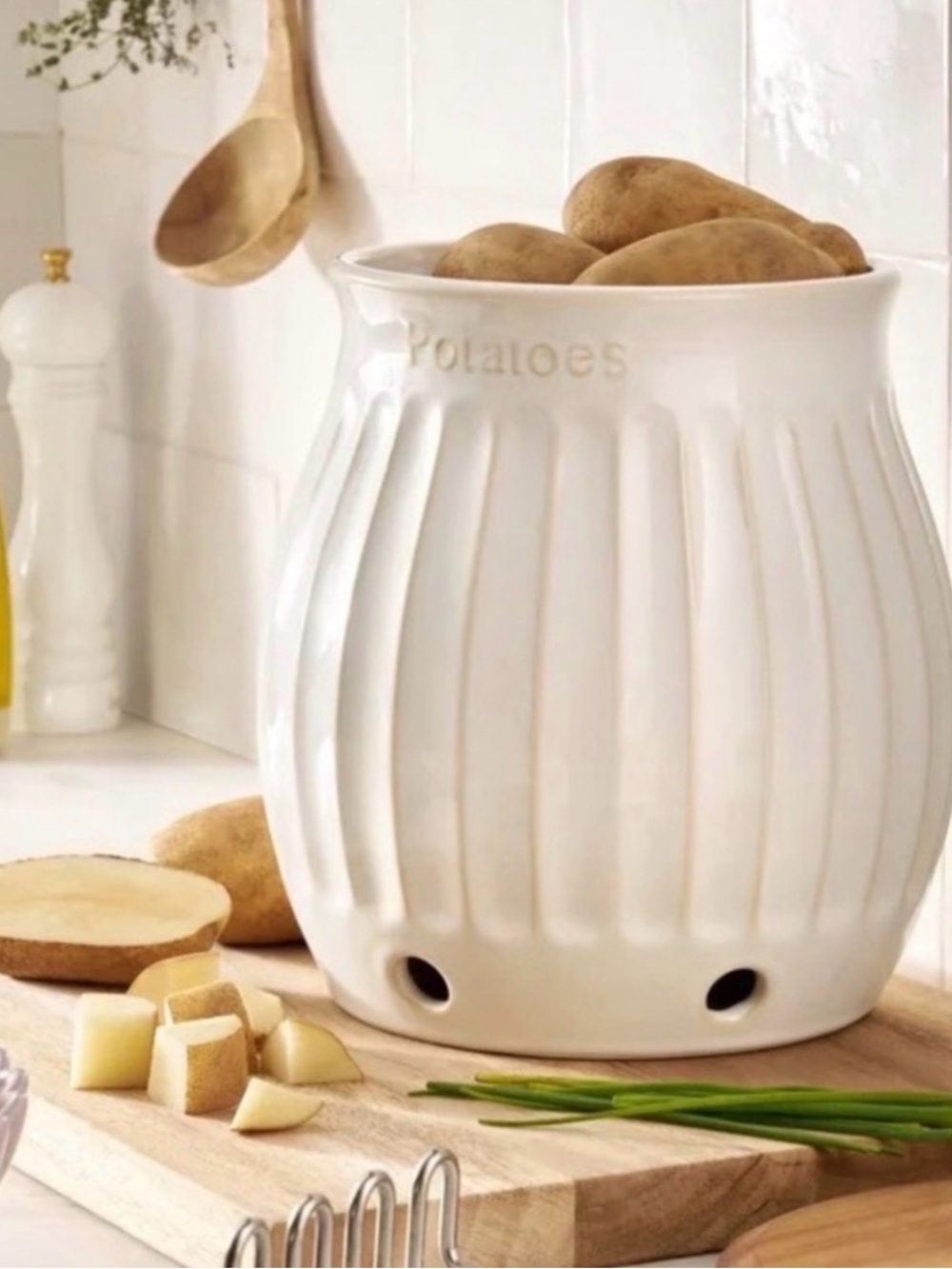 🌸 New Pioneer Woman Colette Potato Vegetable Keeper Canister White Linen, Qty 1